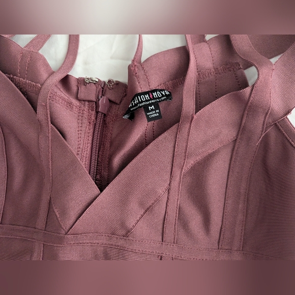 Fashion Nova Mauve Bandage Dress size M - Picture 4 of 6